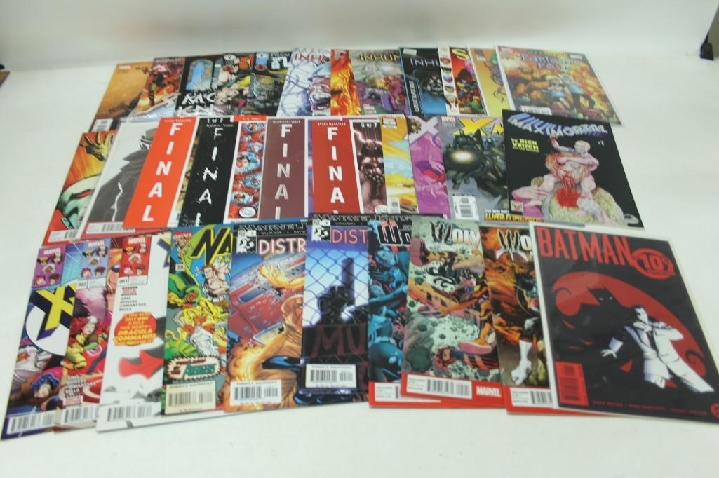Lot of 32 Comics including Batman, Fantastic Four, (1 of 3)