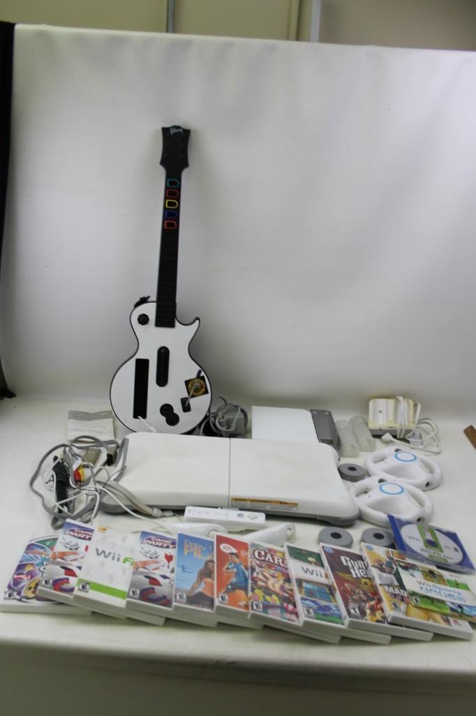 Large Nintendo Wii Lot including Guitar Hero , Fit, (1 of 8)