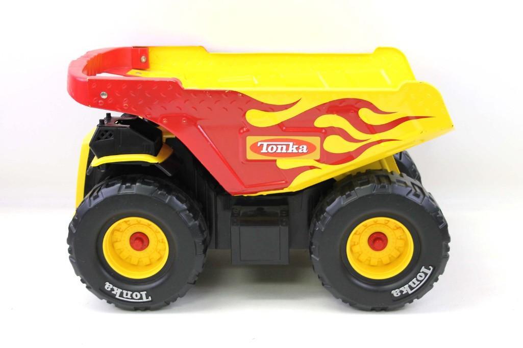 Mighty Blaze Tonka Dump Truck: Mighty Blaze Tonka Toy Dump Truck