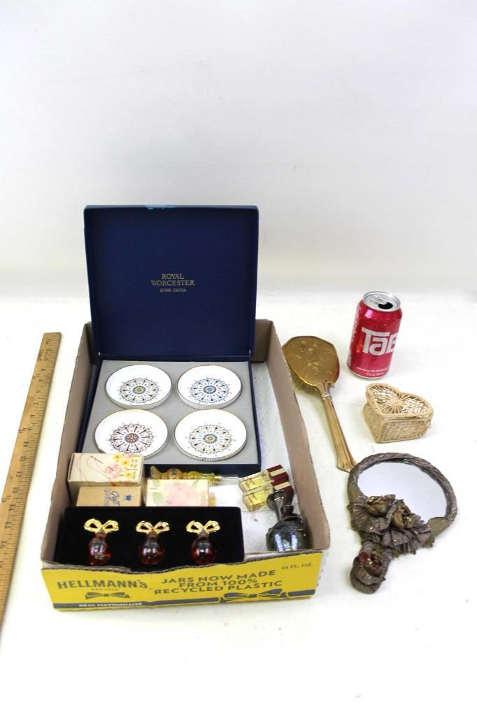 Lot of Vintage Smalls incl Hand Mirror , Perfume , etc: Lot of Vintage Smalls incl Hand Mirror , Perfume , etc