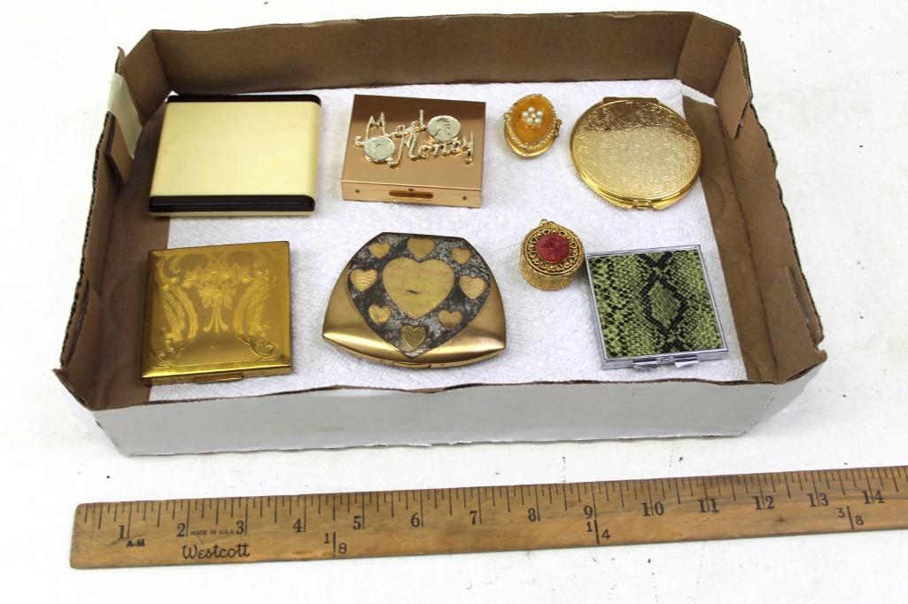 Lot of Compacts and Pill Boxes incl Vintage: Lot of Compacts and Pill Boxes incl Vintage