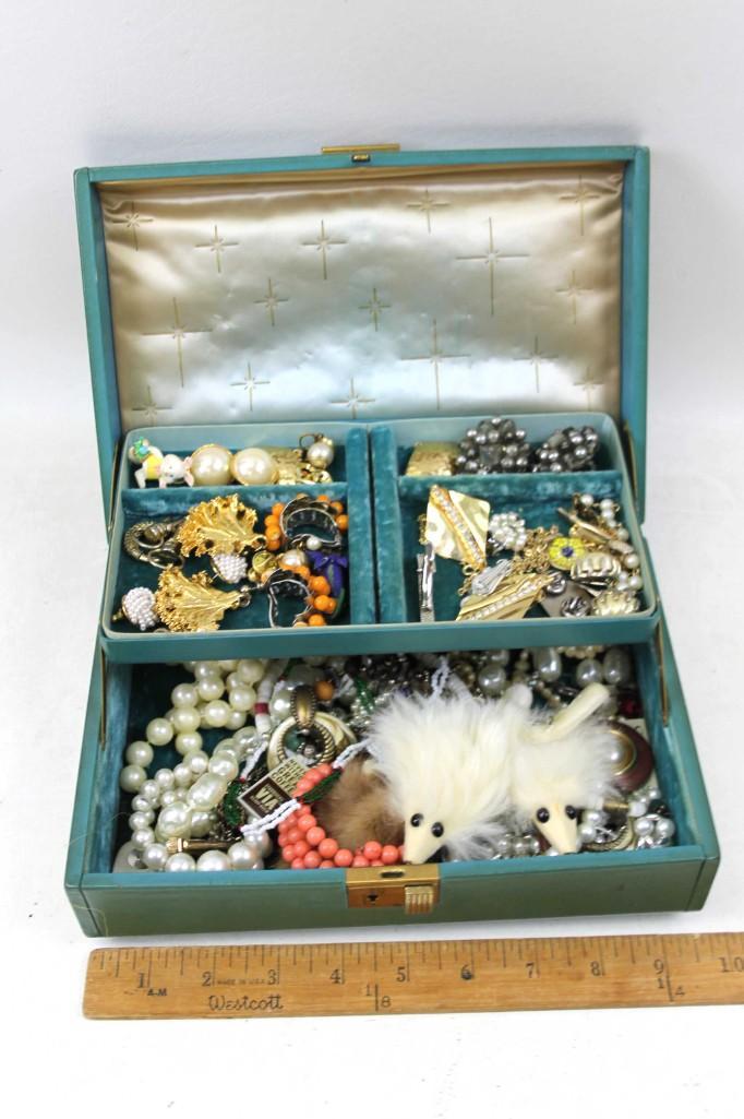 Jewelry Box Filled with Costume Jewelry incl Vintage: Jewelry Box Filled with Costume Jewelry incl Vintage