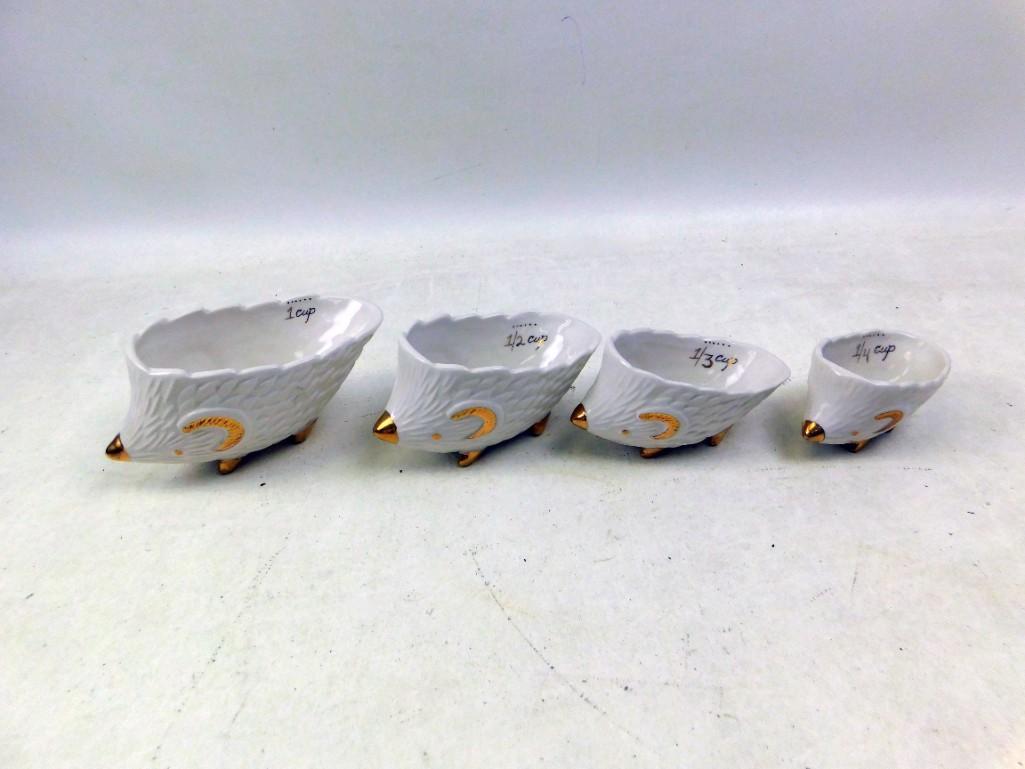 Set of Ceramic Hedgehog Measuring Cups (1 of 4)