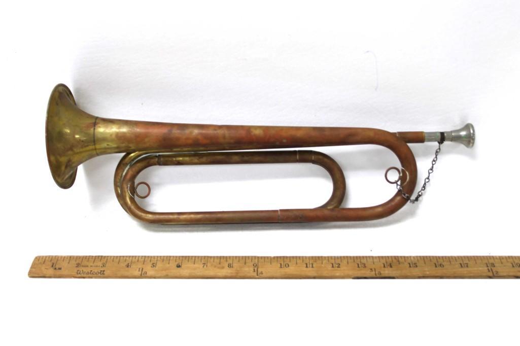 Vintage Silvertone Bugle US Regulation: Vintage Silvertone Bugle US Regulation Condition: This is a vintage musical instrument, so it definitely has tarnish/wear to the finish. Please see all pictures