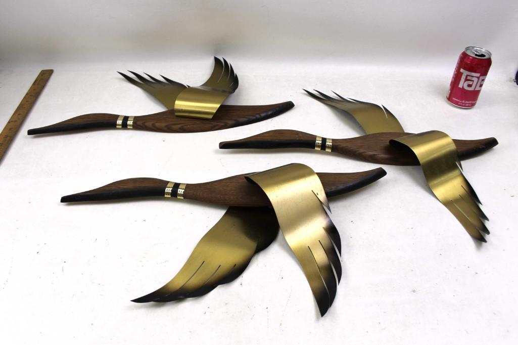 Set of 3 Wooden and metal art bird wall hangings: Set of 3 Wooden and metal art bird wall hangings Made by Masketeers, Inc.