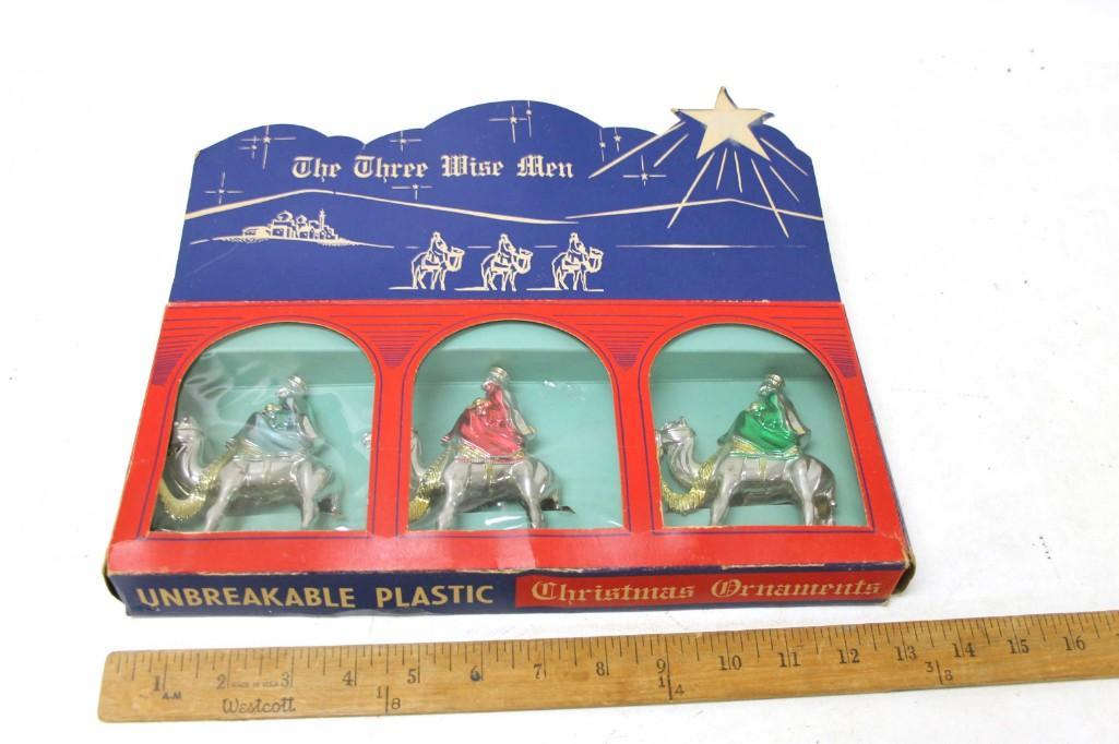 Vintage Bradford Three Wise Men Christmas Ornaments in: Vintage Bradford Three Wise Men Christmas Ornaments in original box. Made from plastic