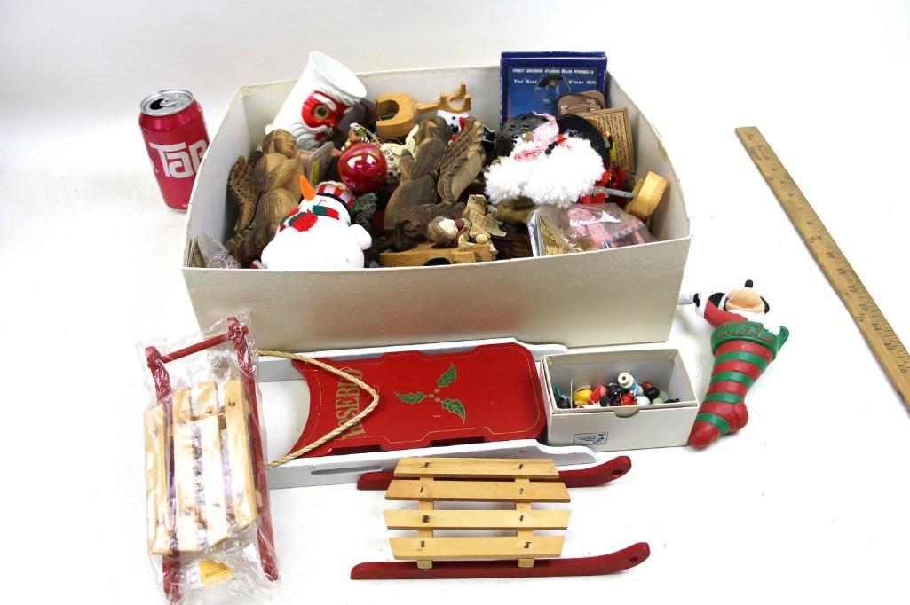 Lot of Christmas Ornaments and Decor: Lot of Christmas Ornaments and Decor