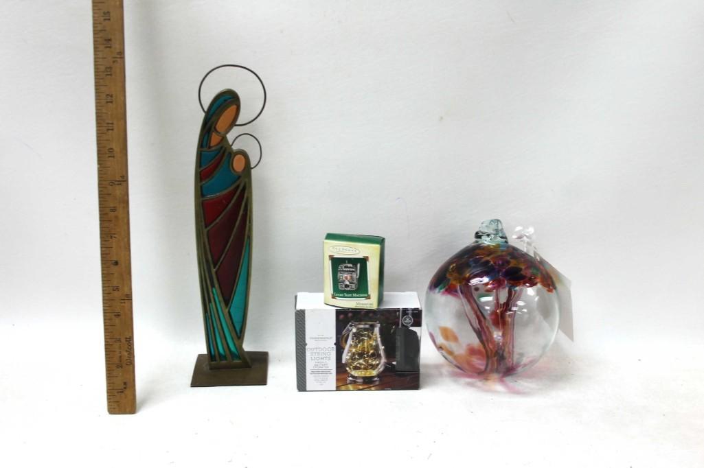 Christmas Lot incl Art Glass Ornament , Stained Glass: Christmas Lot incl Rembrandtz Art Glass Ornament , Stained Glass Angel , Hallmark Keepsake Ornament Slot Machine , etc