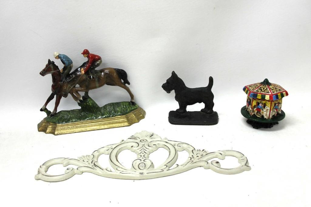 Cast Iron Lot incl Carousel , Horse Race Doorstop ,: Cast Iron Lot incl Carousel , Horse Race Doorstop , Scottie Dog Book End , Wall Decoration