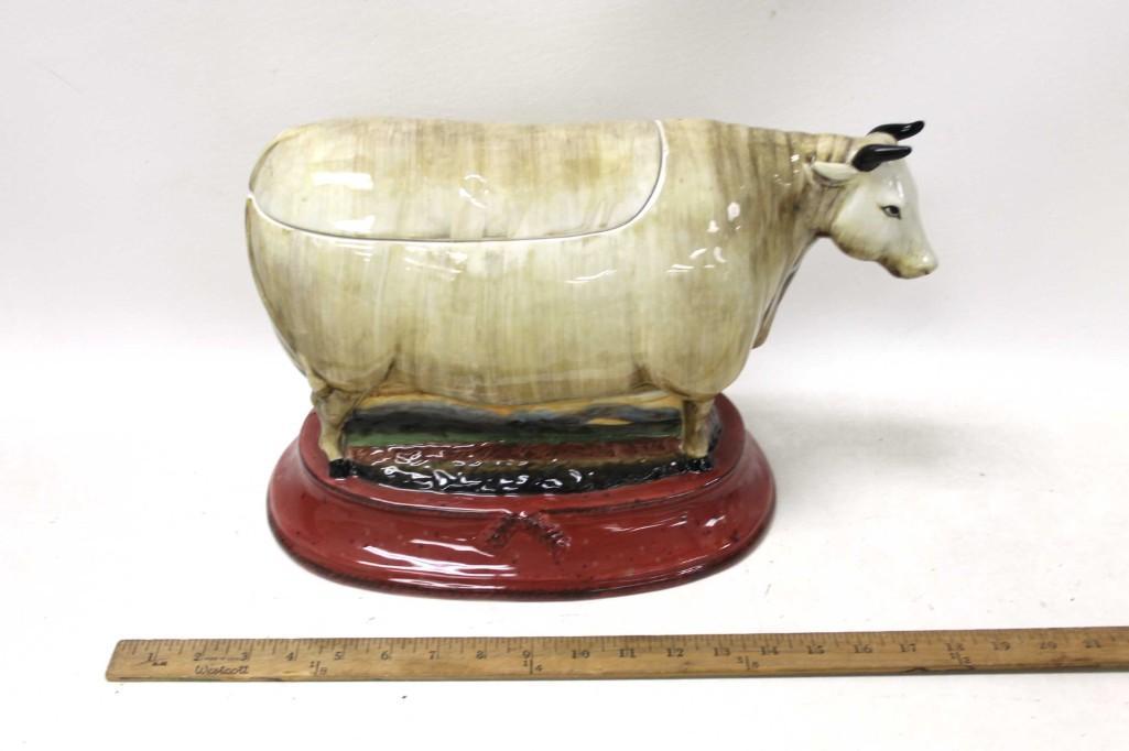 Ceramic Cow Cookie Jar: Raymond Waites Ceramic Cow Cookie Jar