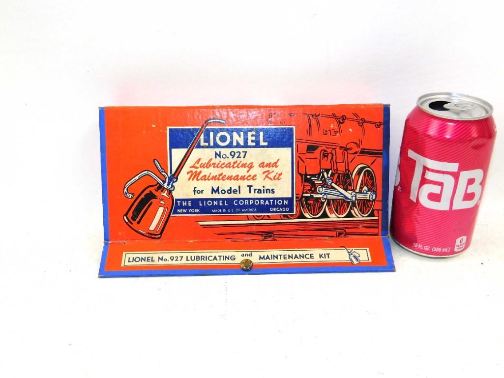 Vintage Lionel No 927 Lubricating and Maintenance Kit: Vintage Lionel No 927 Lubricating and Maintenance Kit for Model Railroad Trains in Original Box Train Lot B