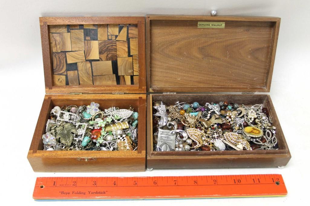 2 Jewelry Boxes Filled with Costume Jewelry incl: 2 Jewelry Boxes Filled with Costume Jewelry incl Rhinestone