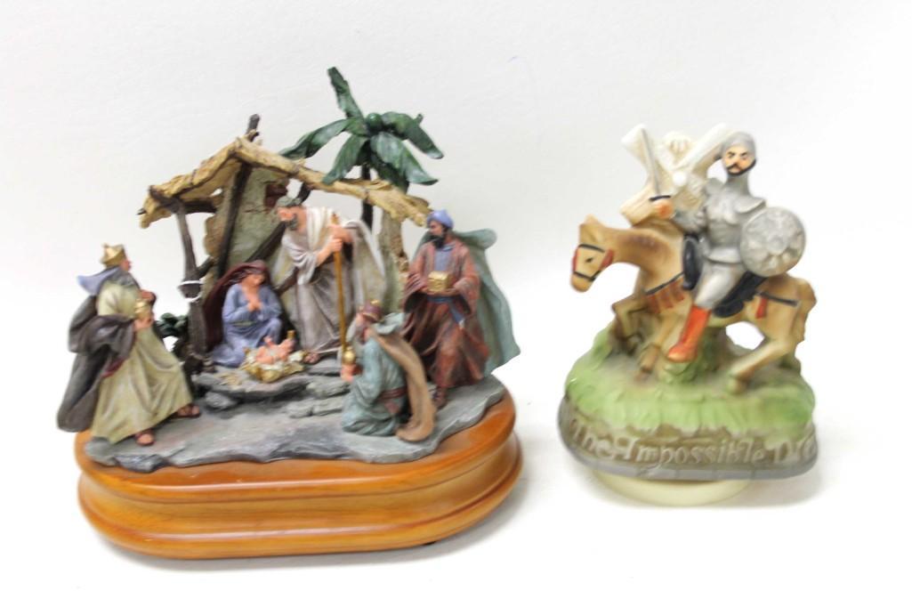 Lot of 2 Christmas Music Boxes incl Nativity Scene: Lot of 2 Christmas Music Boxes incl Nativity Scene