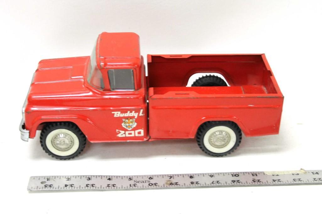 Vintage Buddy L Traveling Zoo Truck: Vintage Buddy L Pressed Steel Traveling Zoo Truck