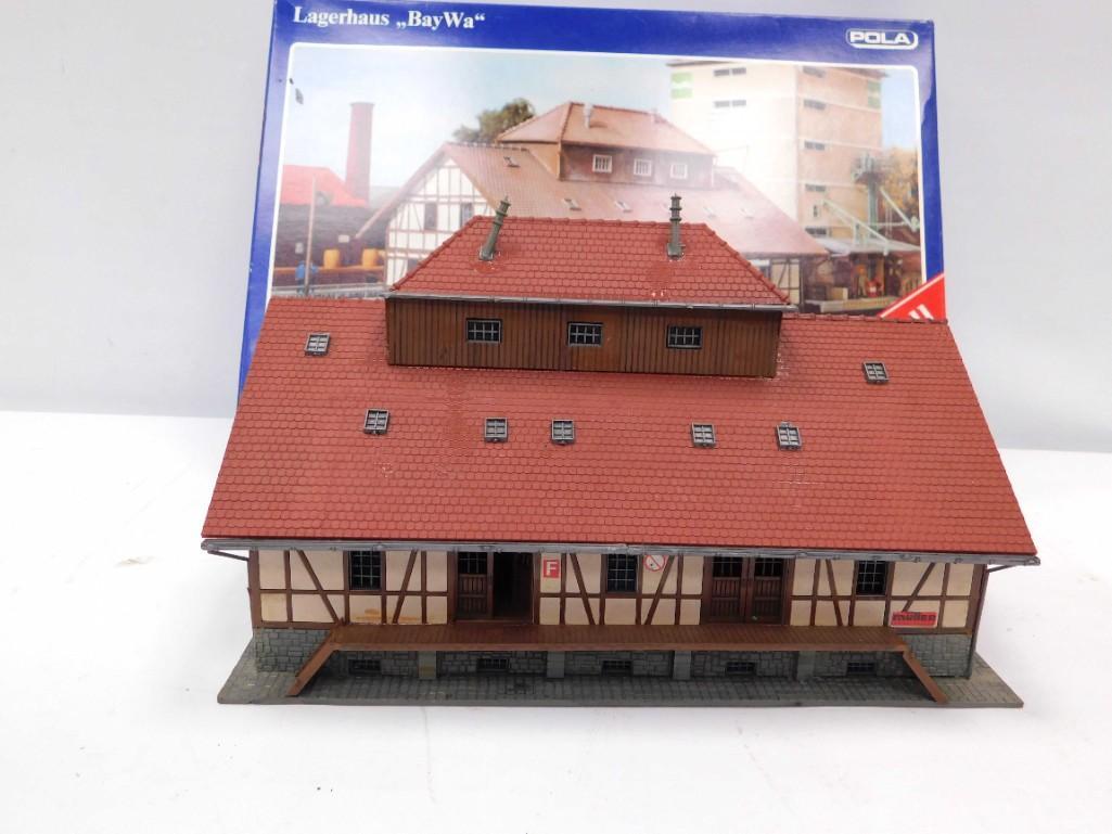 Lagerhaus BayWa Model Railroad Train Building Pola: HO Scale Lagerhaus BayWa Model Railroad Train Building Pola Meister Modell . This is an already-built kit and comes put together. The box is included. Diet Pepsi Can is shown for a s