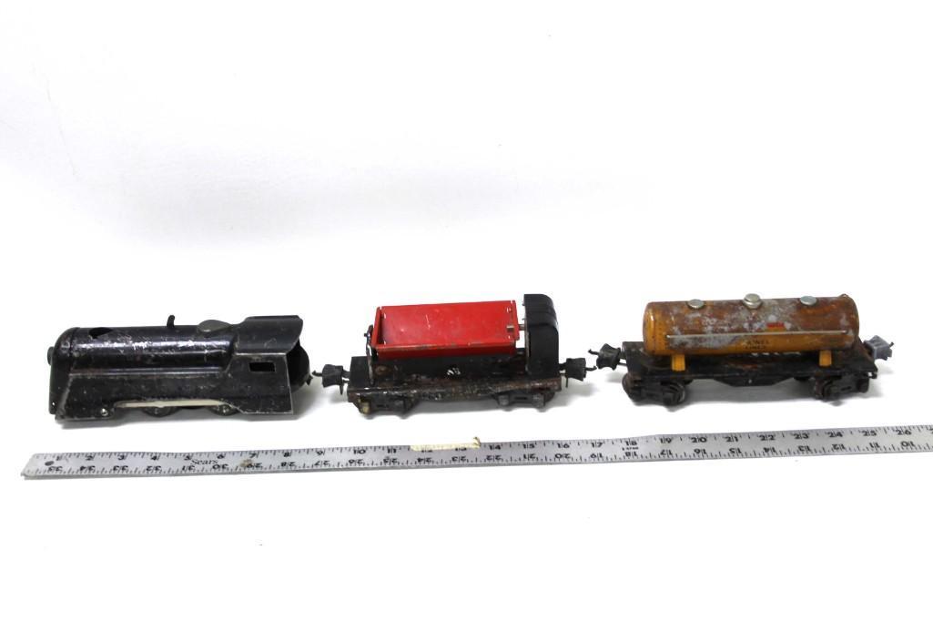 Vintage Model RR Commodore Vanderbilt Locomotive and 2: Vintage Model RR Commodore Vanderbilt Locomotive and 2 Lionel Train Cars Condition: Rough condition. Please see all pictures