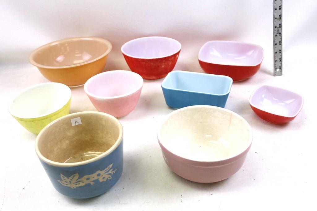 Asst Vintage Bowls incl Pyrex: Assorted Vintage Mixing Bowls incl Pyrex
