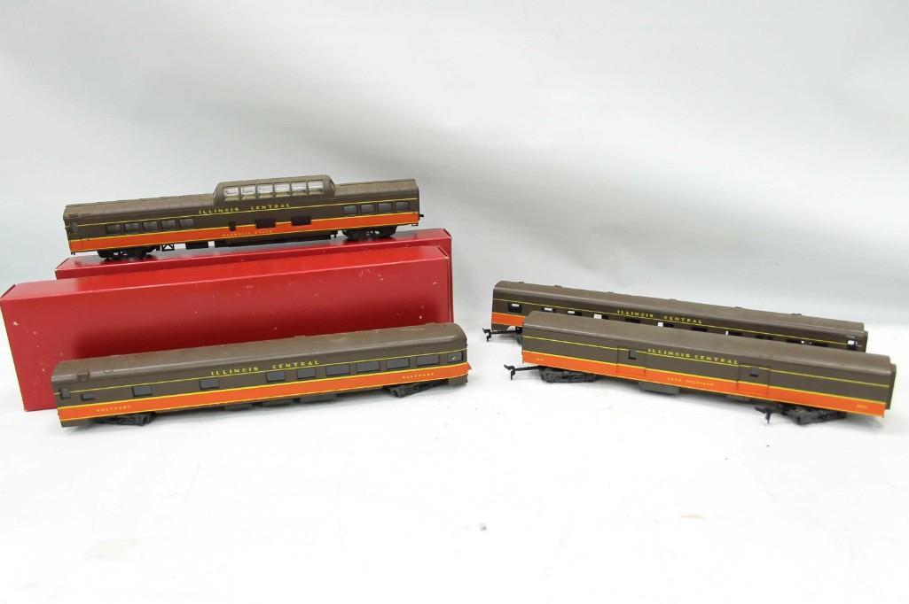 HO Scale Model Railroad Train Cars incl Rivarossi: HO Scale Model Railroad Train Cars incl Rivarossi Illinois Central . Train Lot E