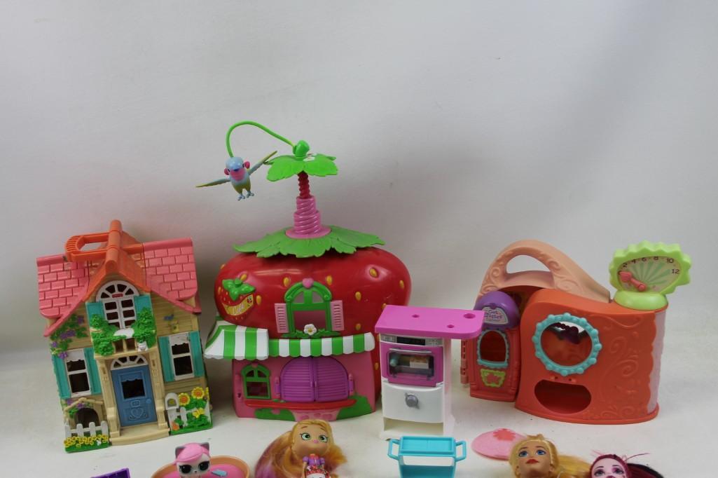 Strawberry Shortcake House, Littlest Pet Shop Get: Strawberry Shortcake House, Littlest Pet Shop Get Better Center, My Little Pony Dolls, Monster High, Shopkins Lot Lots of great toys here! The get better center does not have the accessories. Se