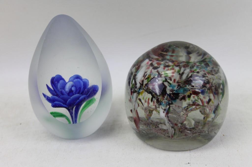 Lot of 2 Art Glass Paperweights including a Frosted: Lot of 2 Art Glass Paperweights including a Frosted Flower and Abstract One