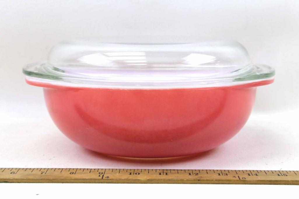 Vintage Pink Pyrex 2 Qt Cinderella Mixing Bowl with Lid: Vintage Pink Pyrex 2 Qt Cinderella Mixing Bowl with Lid