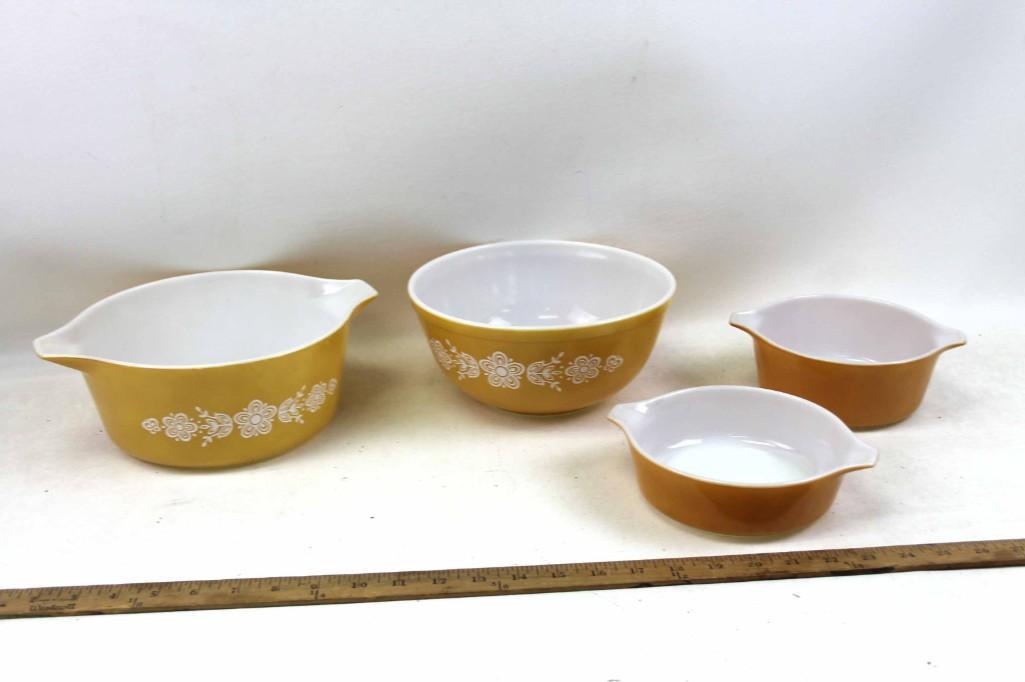 Lot of Vintage Pyrex incl Casseroles and a Bowl: Lot of Vintage Pyrex incl Casseroles and a Bowl . Large Casserole and the bowl is the butterfly pattern , other 2 are the solid brown . Condition: 1 of the solid brown casserol