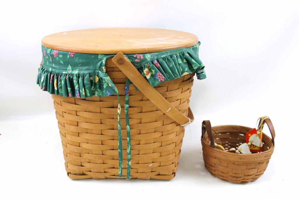 2 Longaberger Baskets incl 1 with a Lid (1 of 9)