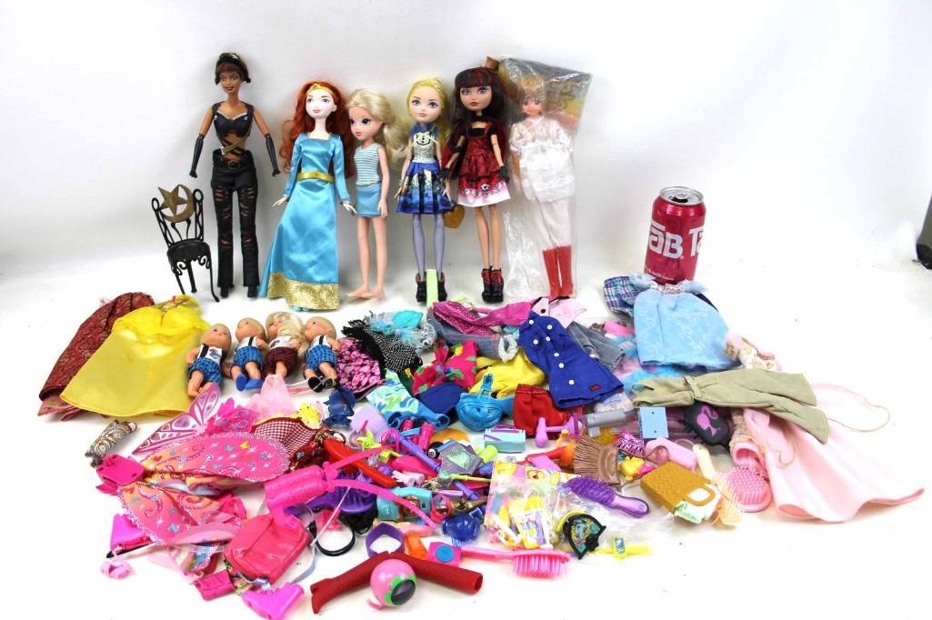 Doll Lot incl Catwoman Barbie , Ever After High , Moxie (1 of 6)