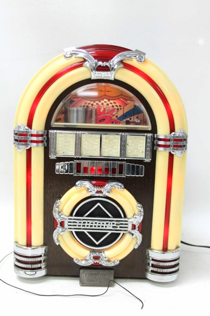 Jukebox Style RadioThomas Collector Edition CR-11 (1 of 10)