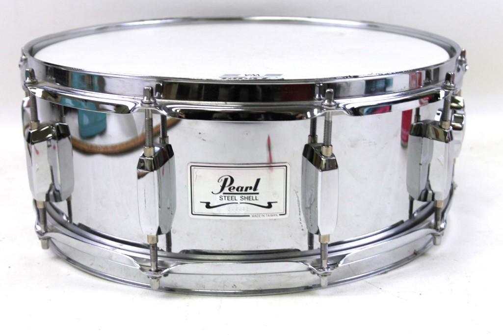 Pearl Steel Shell Snare Drum (1 of 7)