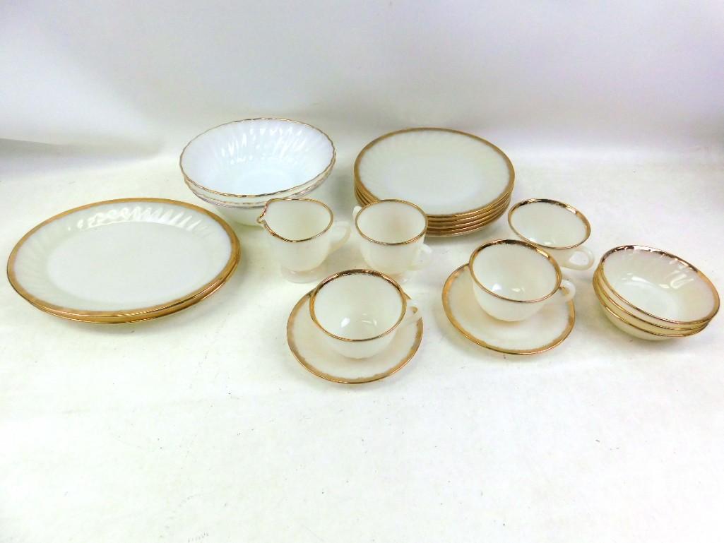 Anchor Hocking Fire King Dishes , White with Gold Gilt (1 of 4)