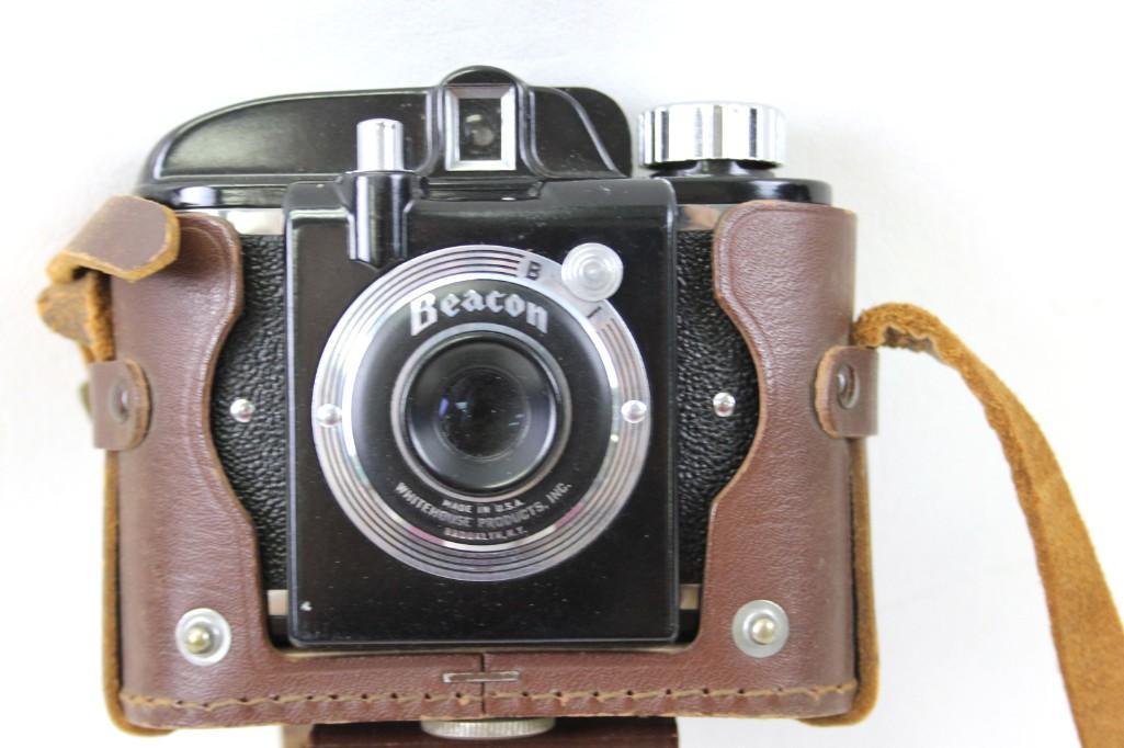 Vintage Beacon Camera and Case (1 of 4)