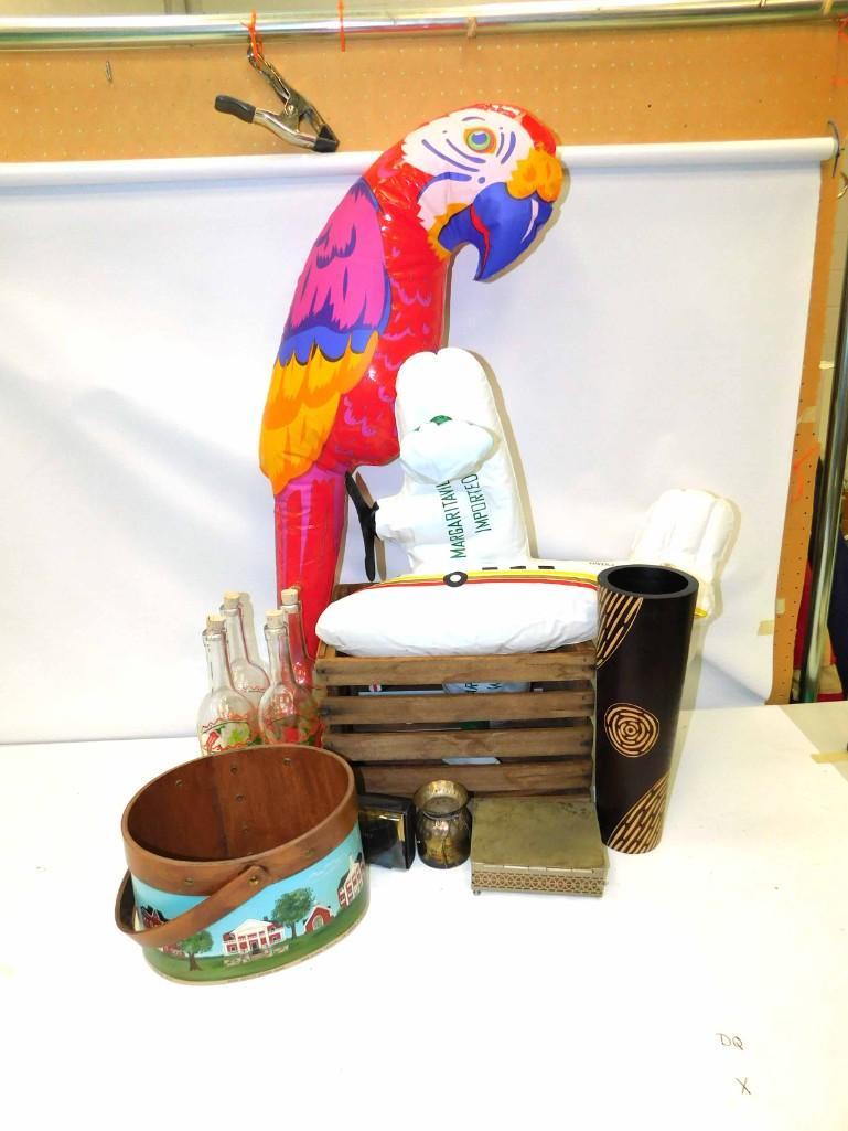 Collectibles Lot incl Vintage Wooden Egg Crate , (1 of 10)