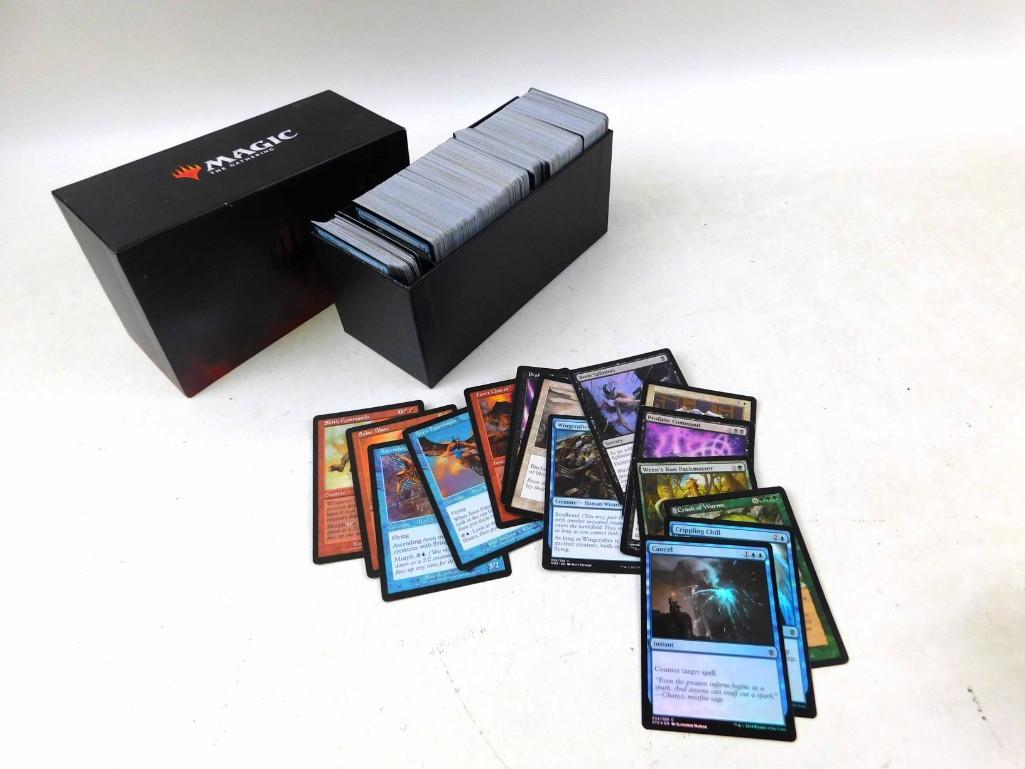 Box full of Magic the Gathering Cards: Box full of Magic the Gathering Cards Approximately 500 cards
