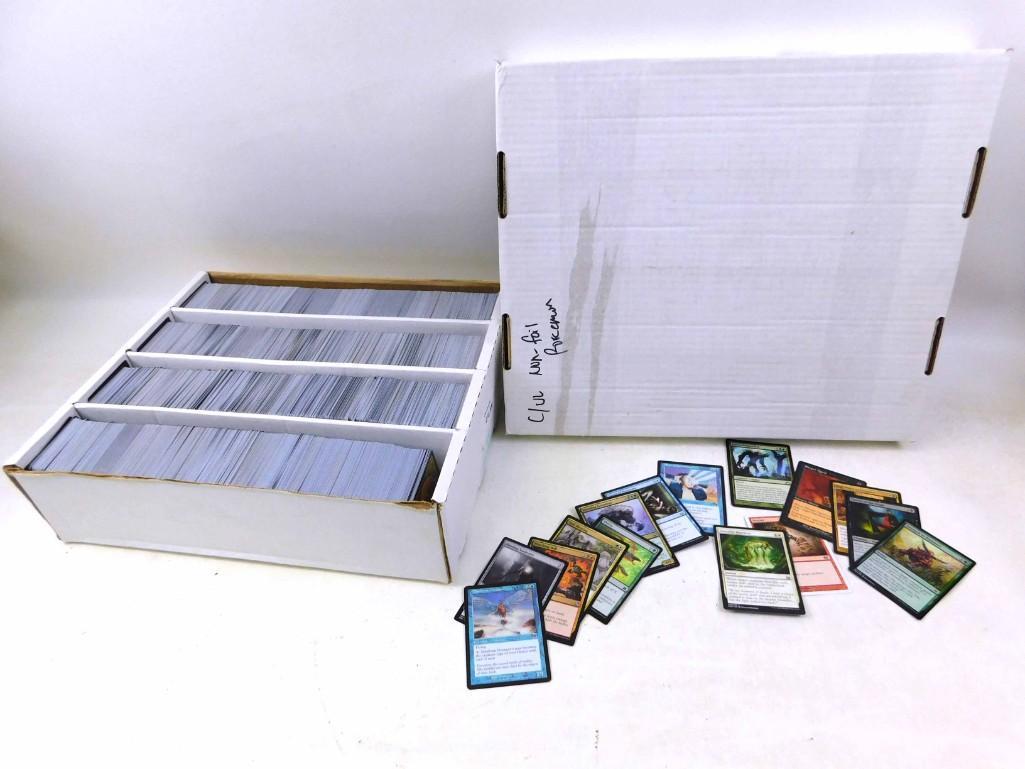 Large Flat full of Magic the Gathering Cards - Roughly: Large Flat full of Magic the Gathering Cards - Roughly 4000 cards!