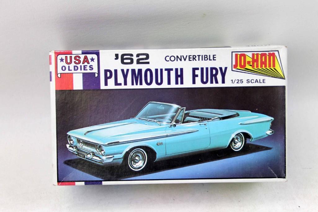 Jo-Han 1962 Plymouth Fury Convertible Model Kit (1 of 5)