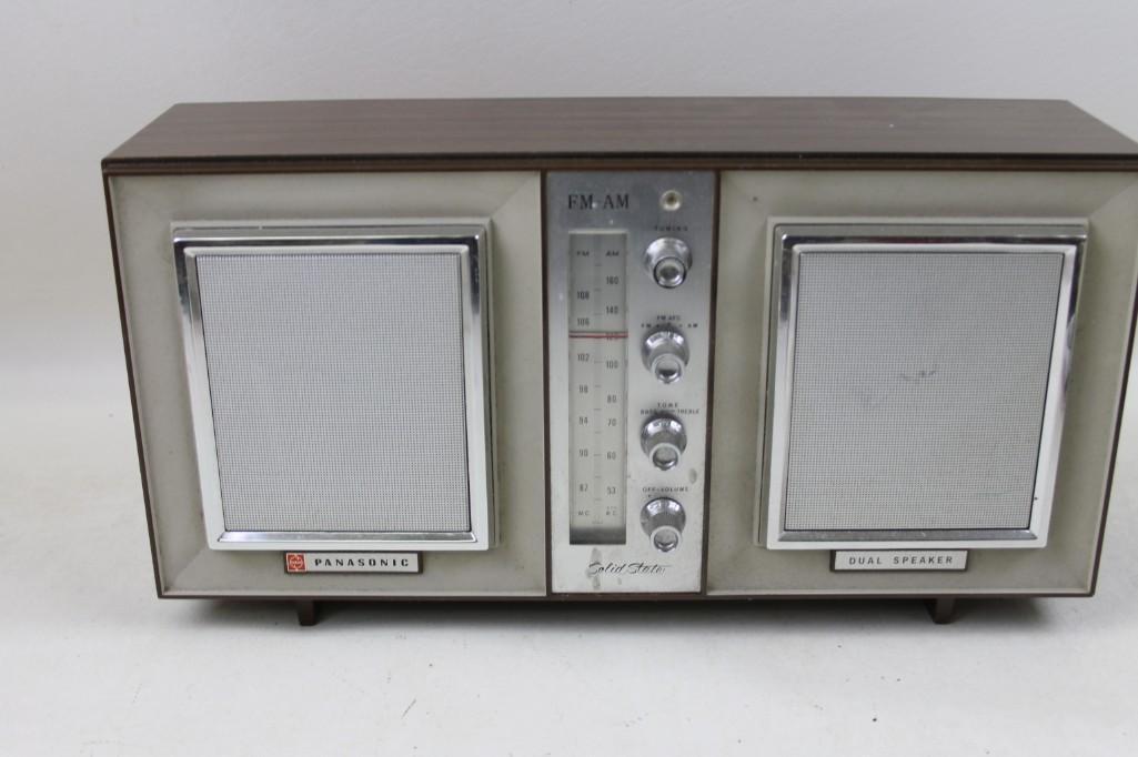 Vintage Panasonic Re-7367 9 Transistor 6-Diode Radio (1 of 4)