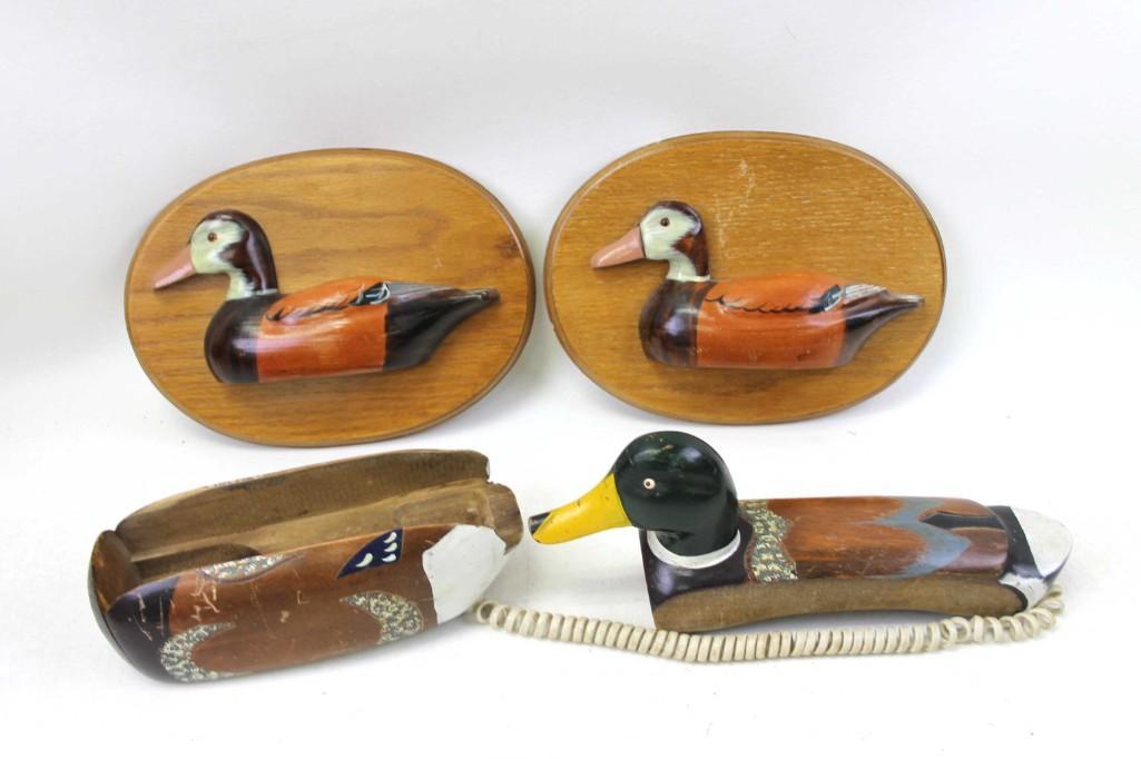 Duck Lot including Wall Hangings and a Duck Phone (1 of 7)