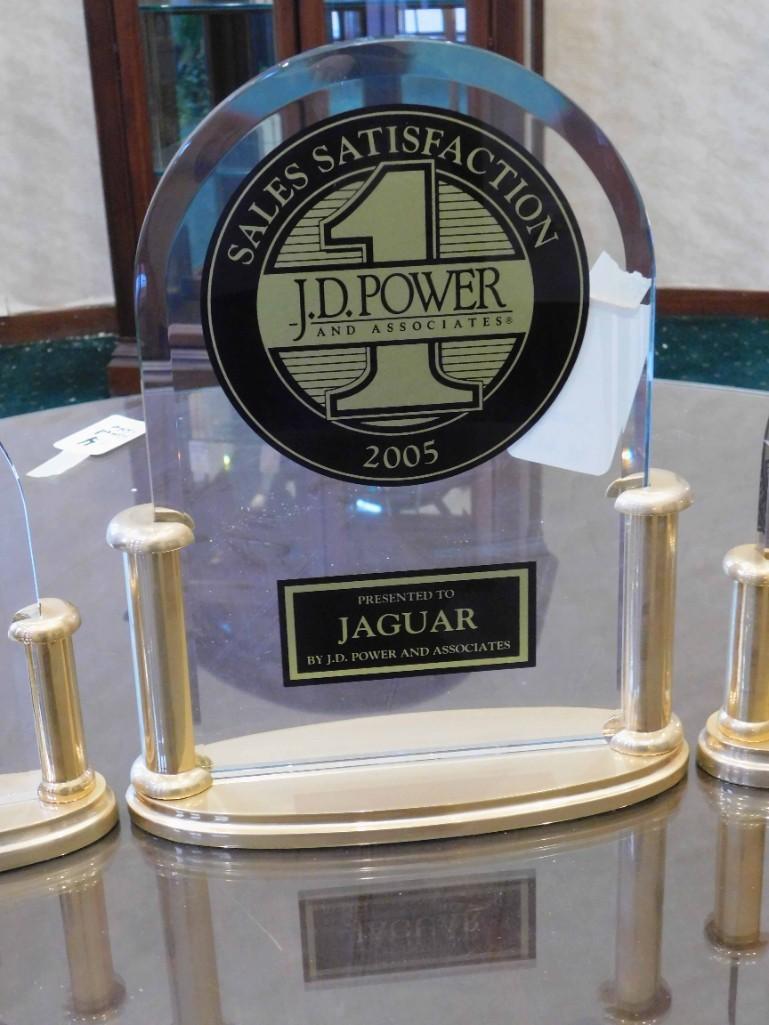 JD Power Jaguar Trophy 2005: JD Power Jaguar Trophy (2005) 13" Because of the current covid 19 situation, pick up times are by appointment only. Pick up for this auction will be Feb 27 and 28 during the auction or Monday, March 1