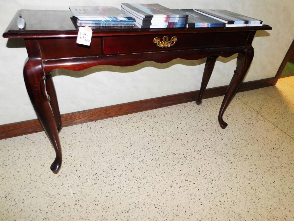 Wooden Sofa Table or Hall Table with Queen Anne Legs: Wooden Sofa Table or Hall Table with Queen Anne Legs 48x16"x30" tall Brochures and Books on top are NOT included and will be auctioned seperately Because of the current covid 19 situation, 