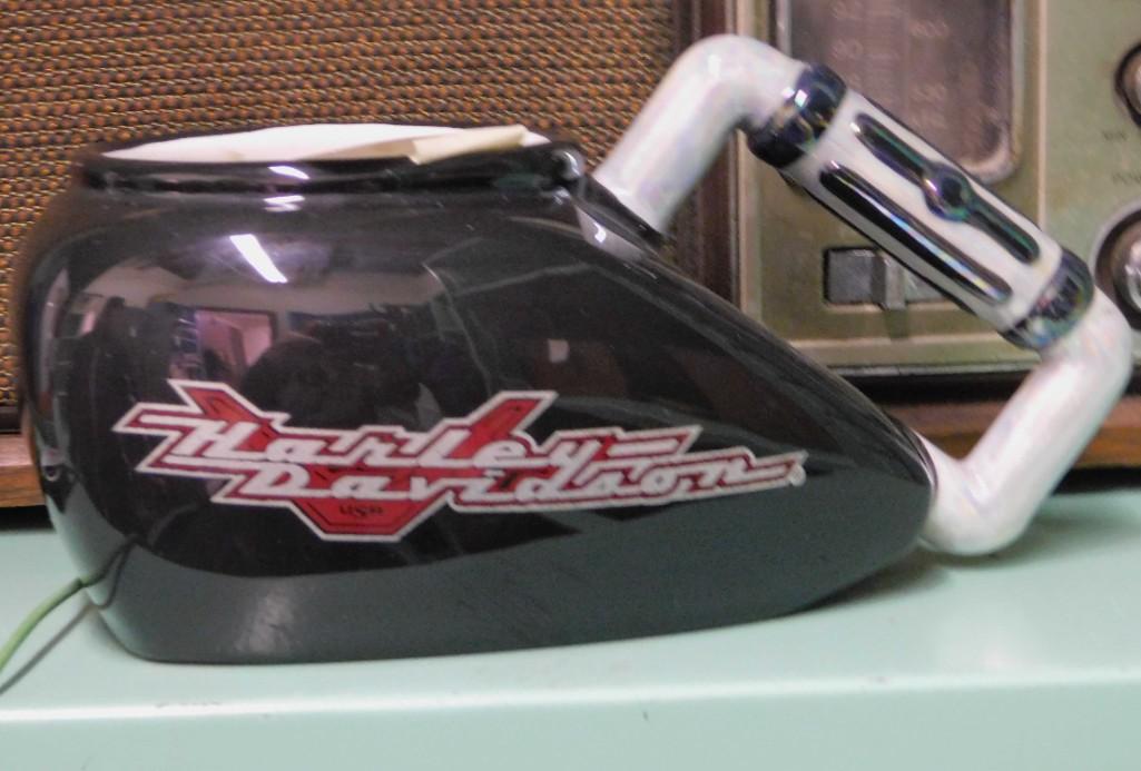 Harley Davidson Mug: Harley Davidson Mug Because of the current covid 19 situation, pick up times are by appointment only. Pick up for this auction will be Feb 27 and 28 during the auction or Monday, March 1 or Thursday M