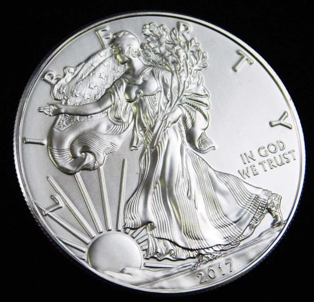 2017 BU American Silver Eagle 1 oz Silver Round Coin (1 of 2)