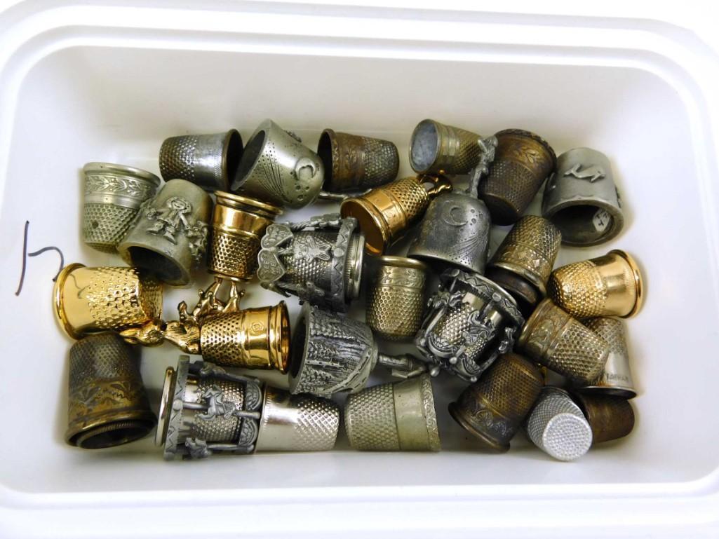 Lot of Vintage Thimbles: Collection of Vintage Thimbles
