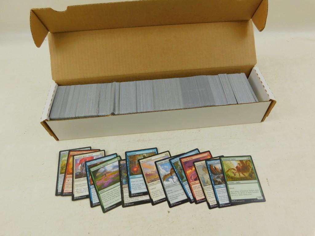 Lot of Approximately 1000 MTG Game Cards in a box (1 of 2)