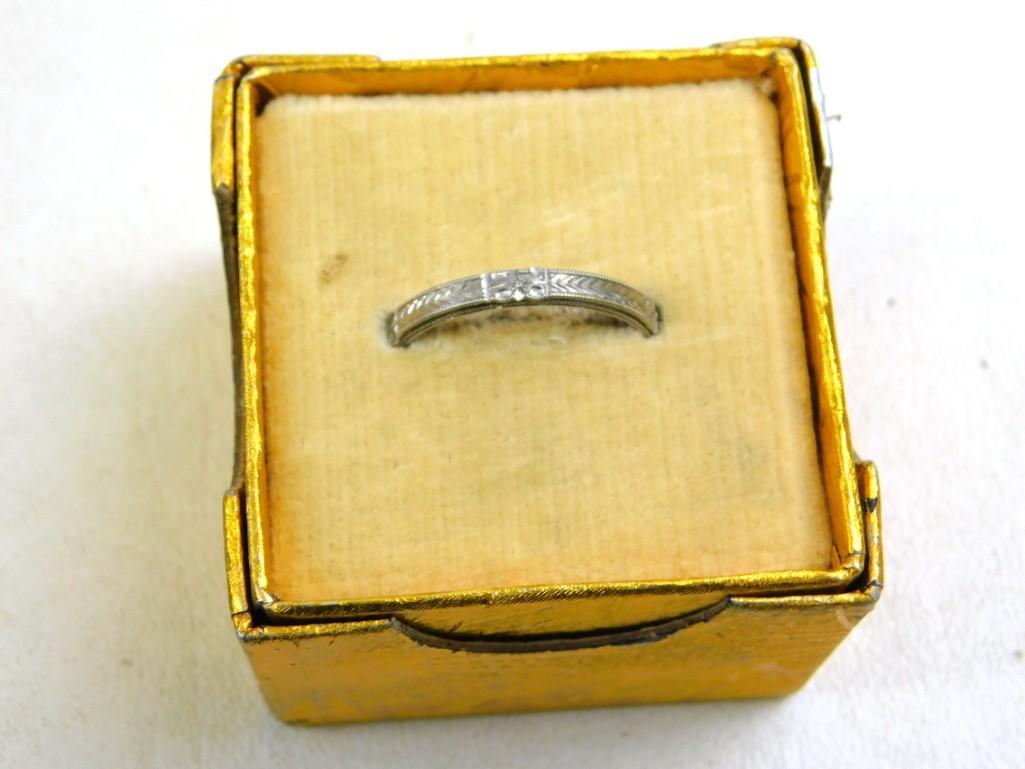 10K White Gold Ring (1 of 3)