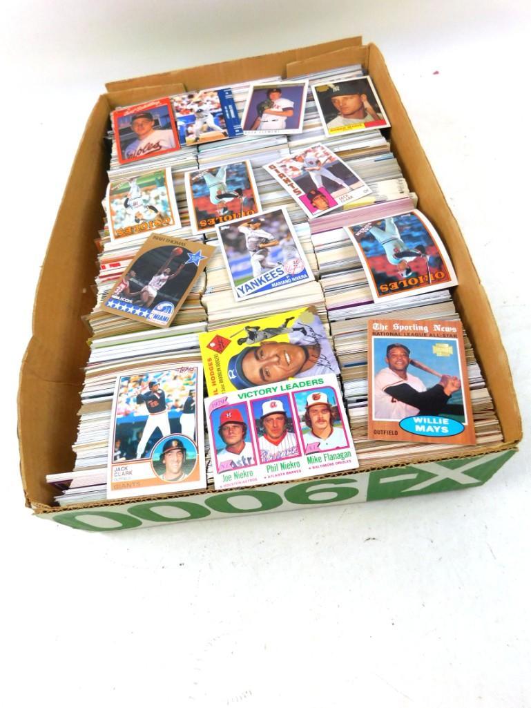 Box Flat full of mostly Baseball Cards (1 of 2)