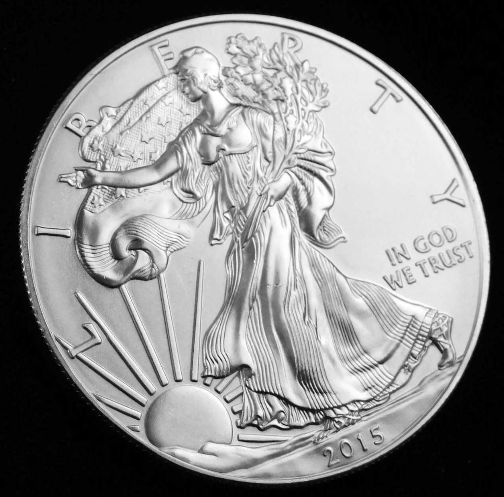 2015 BU American Silver Eagle 1 Oz Silver Round (1 of 2)