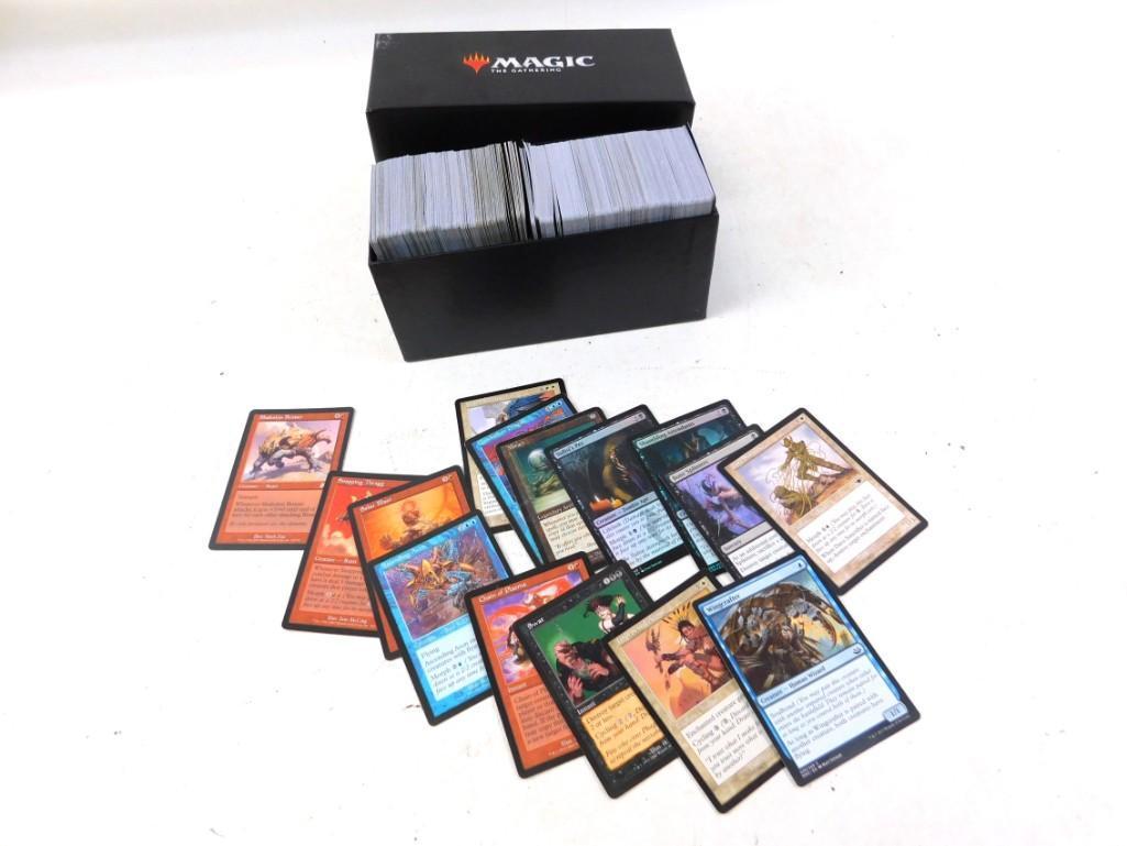 Box of Roughly 500 Magic The Gathering Collector / Game (1 of 3)