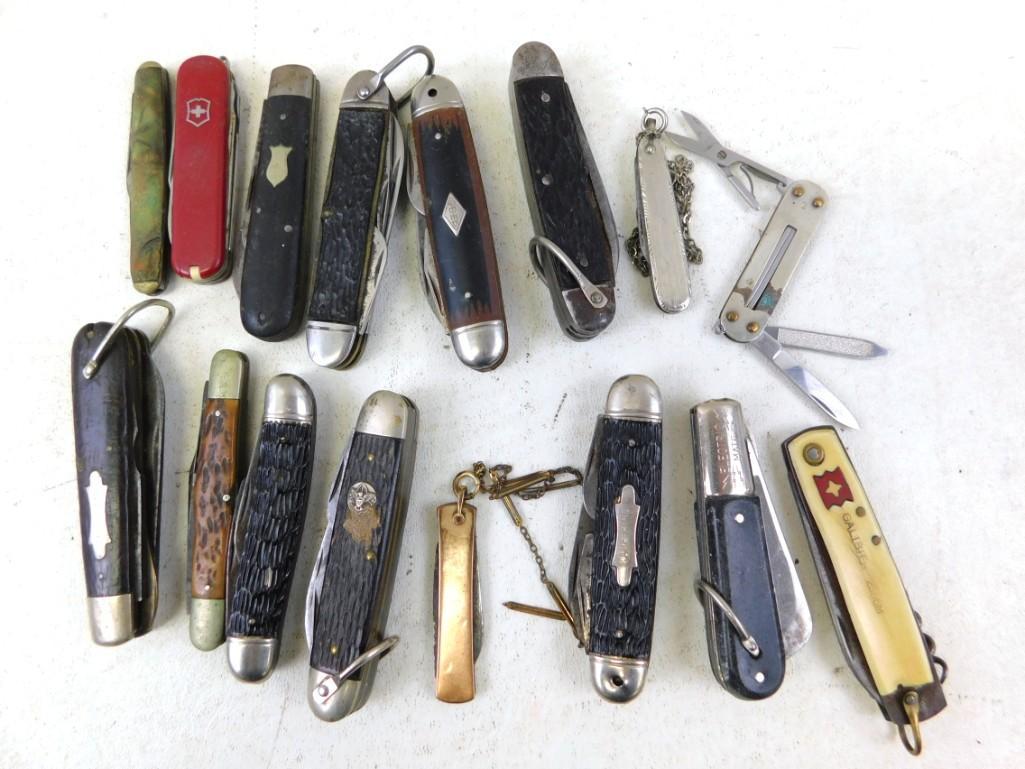 Lot of Vintage and Antique Pocket Knives including (1 of 3)