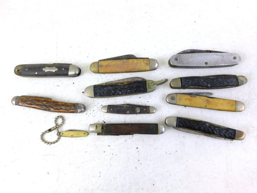 Lot of VIntage and Antique Pocket Knives - many are (1 of 2)